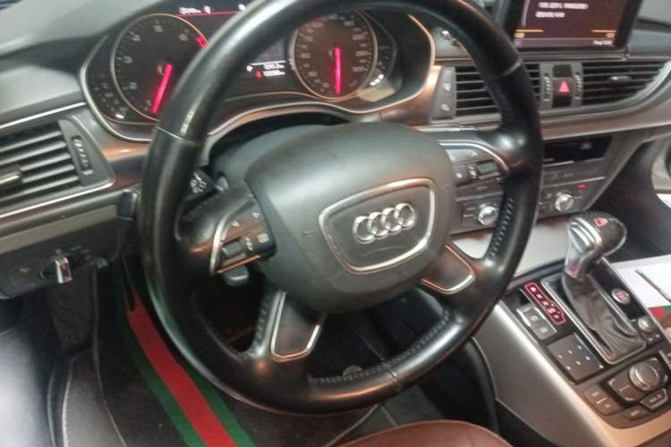 Used Audi A7 2012 2.8FSI quattro Ambition model Steering Wheel