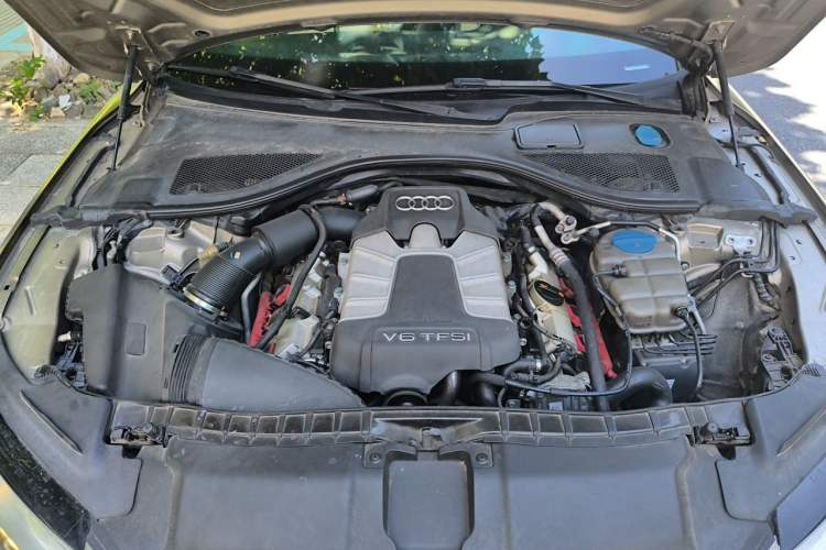 Used Audi A7 2012 3.0TFSI quattro Comfort Edition Engine Bay