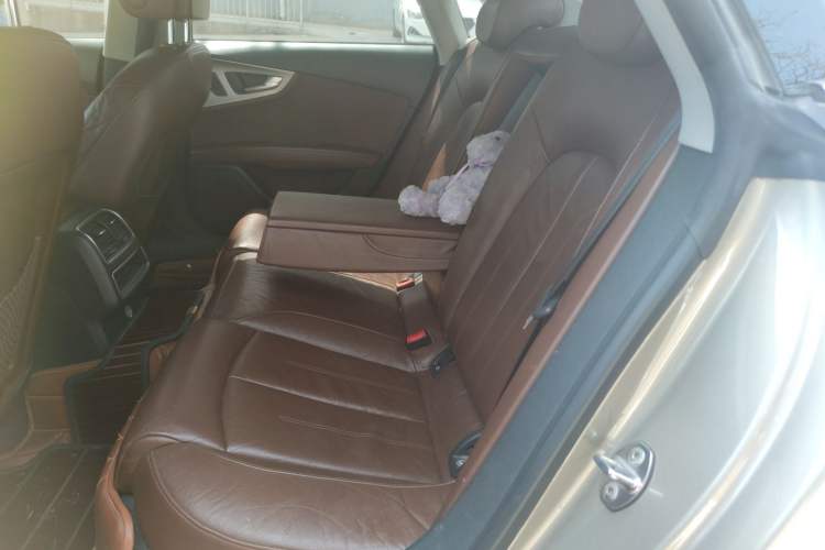 Used Audi A7 2012 2.8FSI quattro Ambition model Left Rear Seat