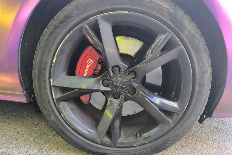Used Audi A7 2012 3.0TFSI quattro Comfort Edition Right Front Wheel Hub