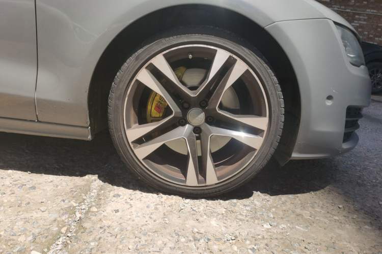 Used Audi A7 2012 3.0TFSI quattro Luxury Edition Right Front Wheel Hub
