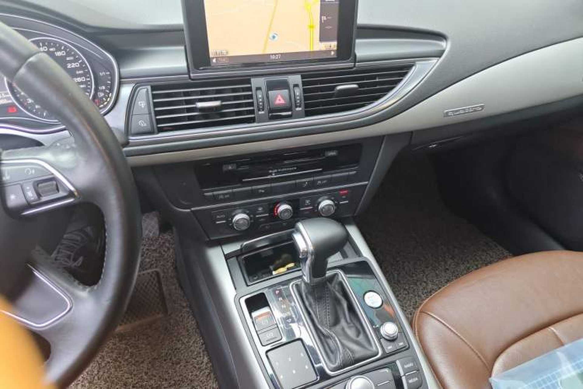 Used Audi A7 2012 3.0TFSI quattro Comfort Edition Audio And AC Panel