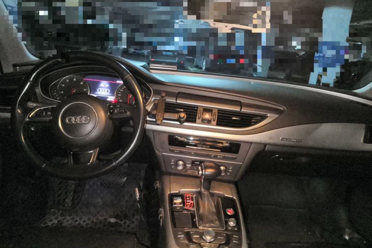 Used Audi A7 2012 3.0TFSI quattro Comfort Edition Center Console