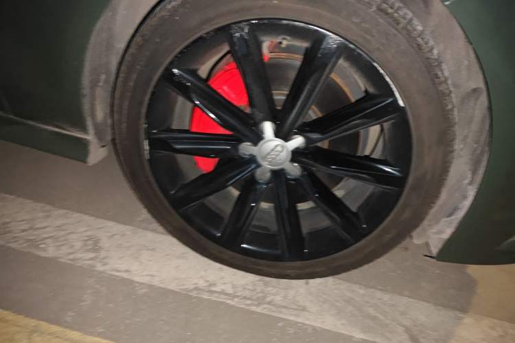Used Audi A7 2012 3.0TFSI quattro Comfort Edition Right Front Wheel Hub