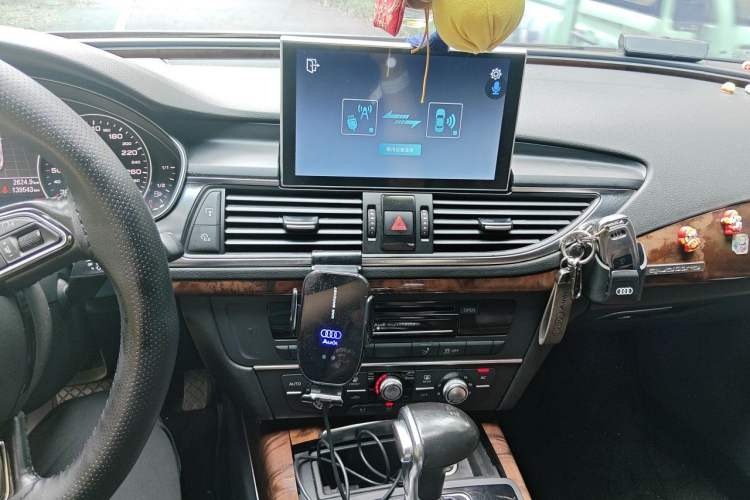 Used Audi A7 2012 3.0TFSI quattro Comfort Edition Audio And AC Panel
