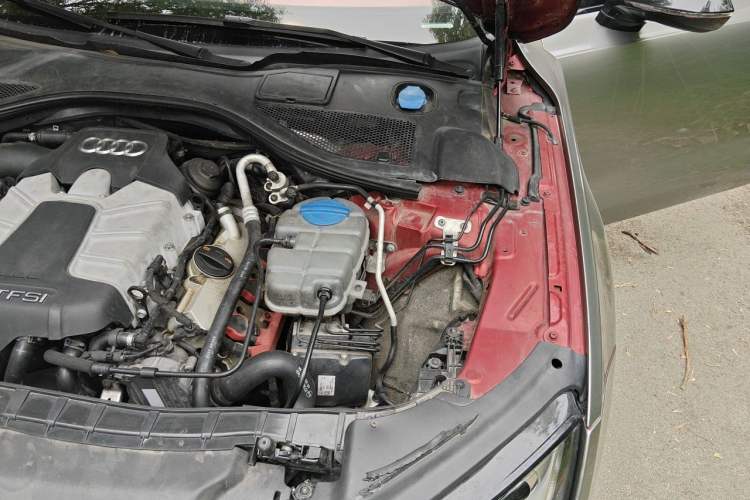 Used Audi A7 2012 3.0TFSI quattro Comfort Edition Engine Bay Left