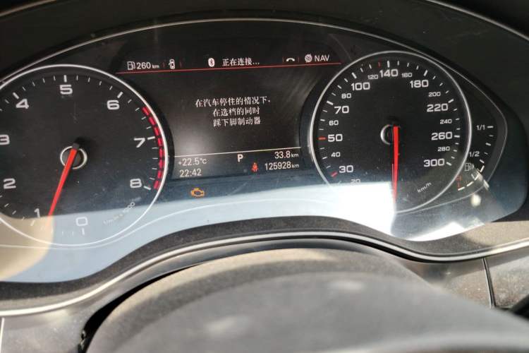 Used Audi A7 2012 3.0TFSI quattro Comfort Edition Odometer Close Up