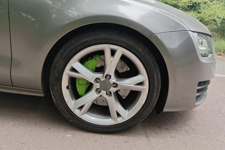 Used Audi A7 2012 3.0TFSI quattro Comfort Edition Right Front Wheel Hub