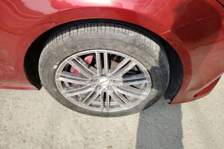 Used Audi A7 2012 3.0TFSI quattro Comfort Edition Right Front Wheel Hub