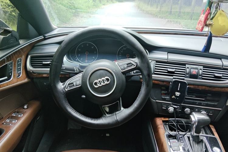 Used Audi A7 2012 3.0TFSI quattro Comfort Edition Steering Wheel