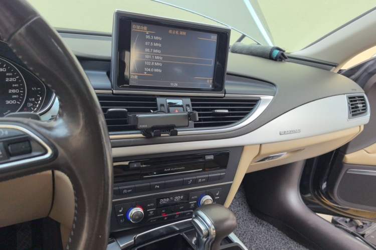 Used Audi A7 2012 3.0TFSI quattro Luxury Edition Audio And AC Panel