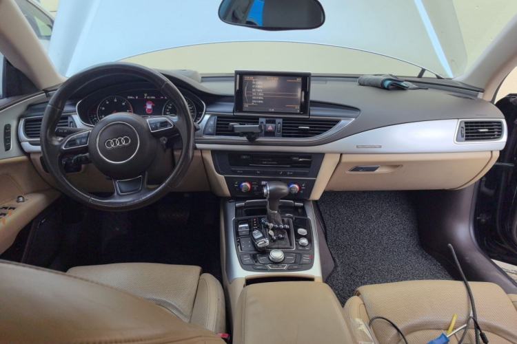 Used Audi A7 2012 3.0TFSI quattro Luxury Edition Center Console