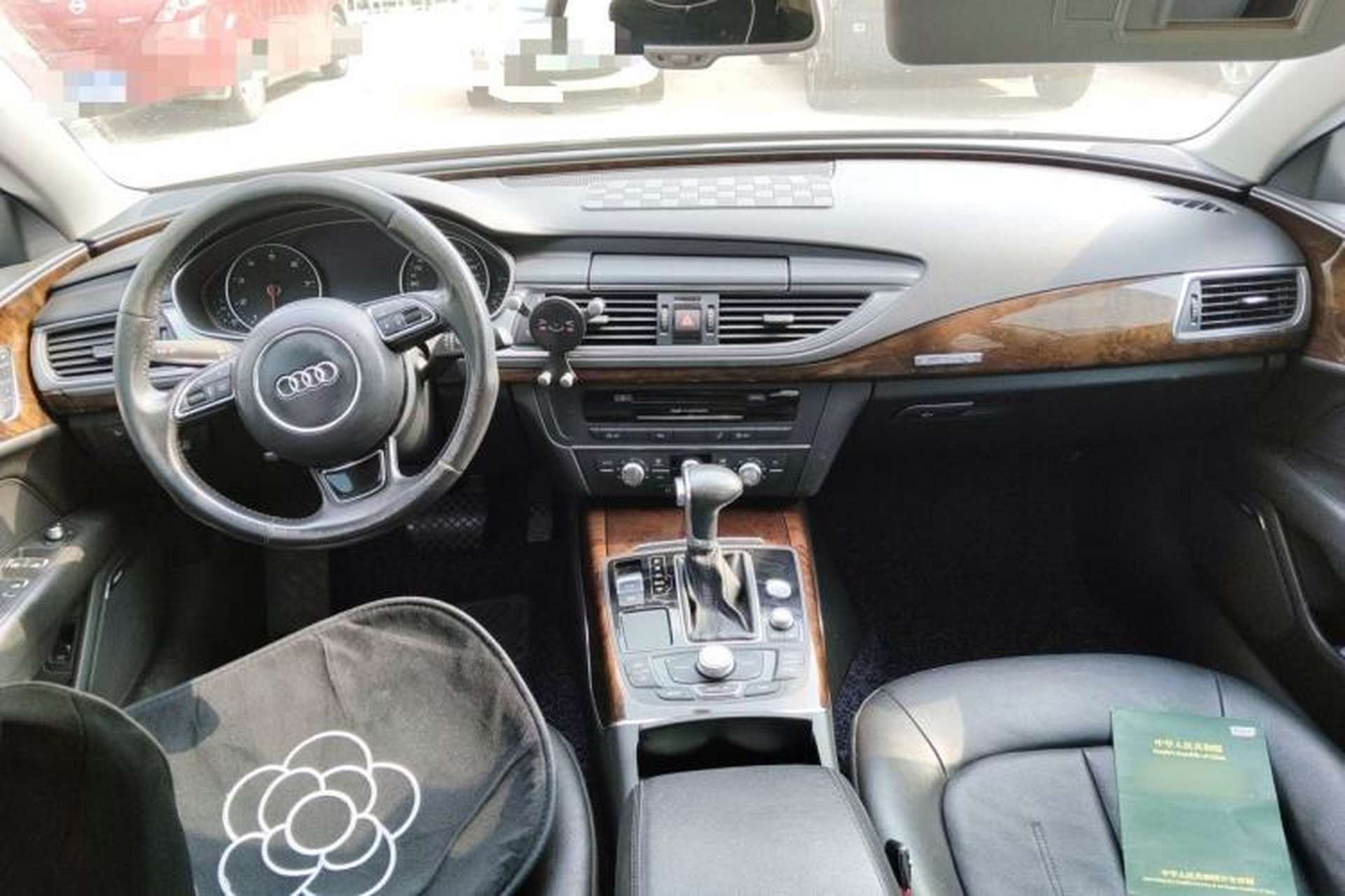 Used Audi A7 2012 3.0TFSI quattro Comfort Edition Center Console