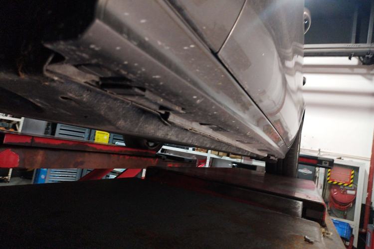 Used Audi A7 2012 2.8FSI quattro Ambition model Chassis Front Left