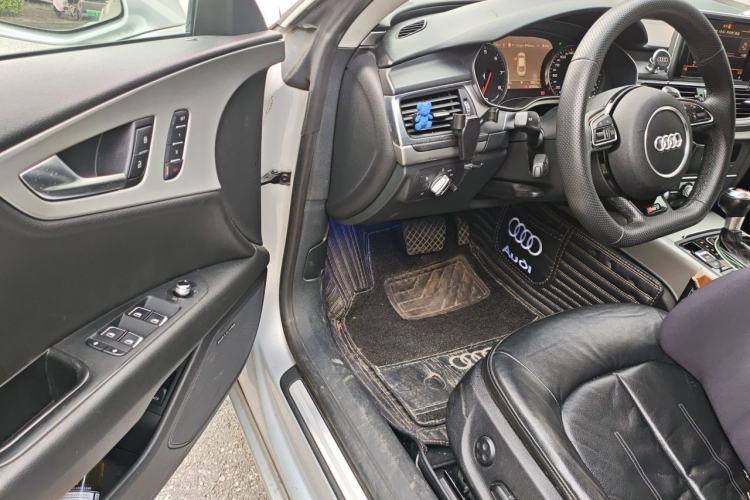 Used Audi A7 2012 2.8FSI quattro Ambition model Driver Seat