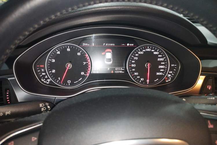 Used Audi A7 2012 2.8FSI quattro Ambition model Instrument Cluster