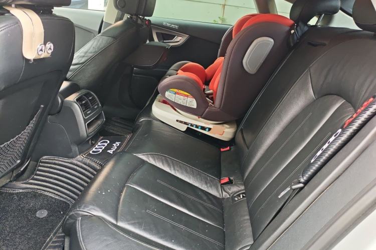 Used Audi A7 2012 2.8FSI quattro Ambition model Left Rear Seat