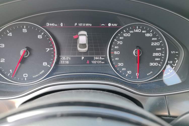 Used Audi A7 2012 3.0TFSI quattro Comfort Edition Odometer Close Up