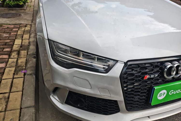 Used Audi A7 2012 2.8FSI quattro Ambition model Right Front Headlight