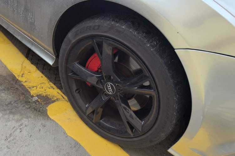 Used Audi A7 2012 3.0TFSI quattro Luxury Edition Right Front Wheel Hub