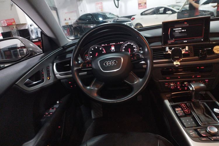 Used Audi A7 2012 2.8FSI quattro Ambition model Steering Wheel