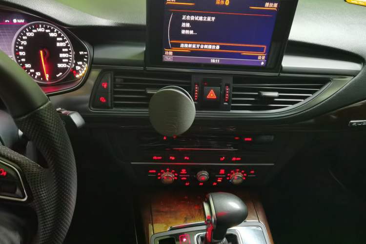 Used Audi A7 2012 3.0TFSI quattro Comfort Edition Audio And AC Panel