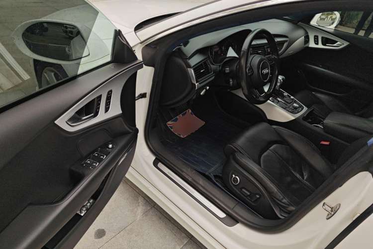 Used Audi A7 2012 3.0TFSI quattro Luxury Edition Driver Seat