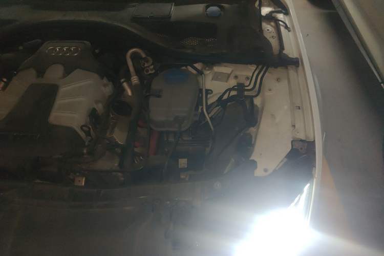 Used Audi A7 2012 3.0TFSI quattro Luxury Edition Engine Bay Left