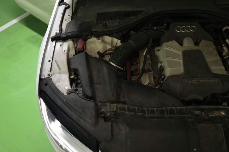 Used Audi A7 2012 3.0TFSI quattro Comfort Edition Engine Bay Right