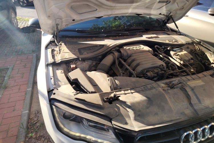 Used Audi A7 2012 2.8FSI quattro Ambition model Engine Bay Right