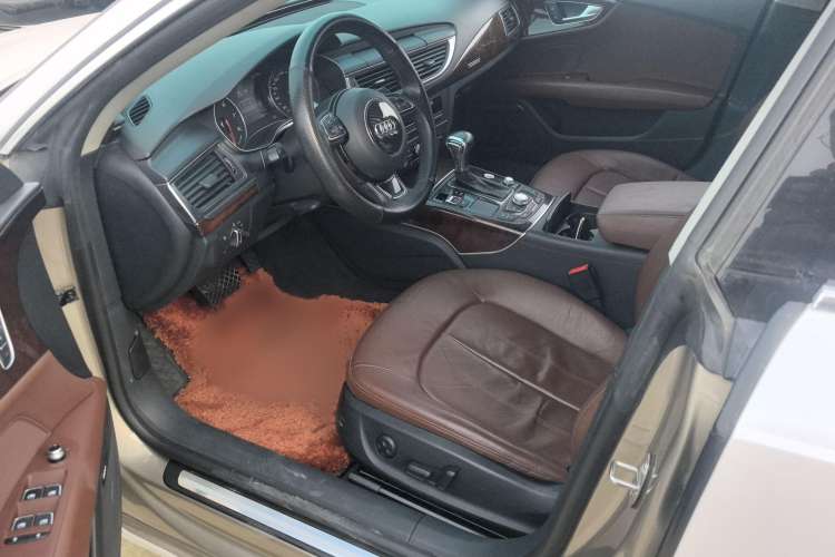 Used Audi A7 2012 3.0TFSI quattro Comfort Edition Interior 2