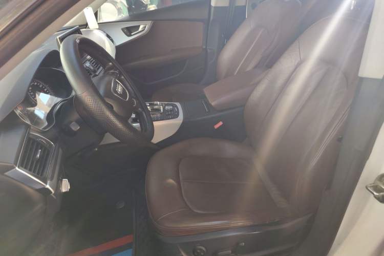 Used Audi A7 2012 2.8FSI quattro Ambition model Left Front Seat
