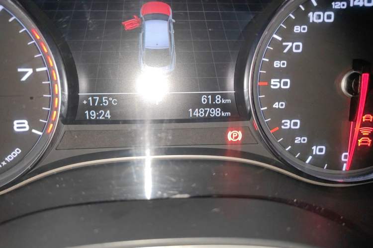 Used Audi A7 2012 3.0TFSI quattro Luxury Edition Odometer Close Up
