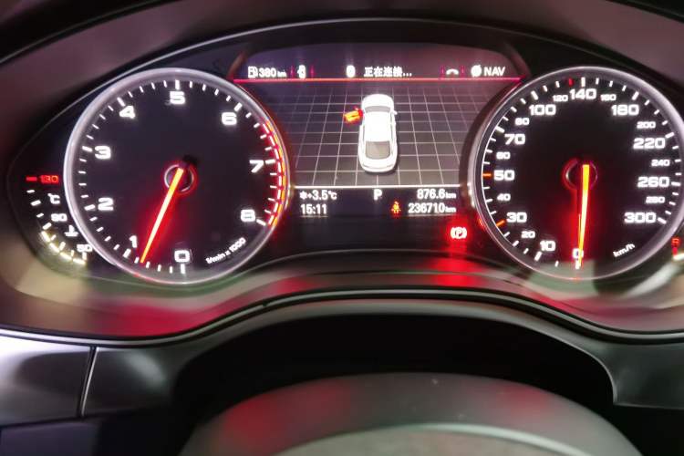 Used Audi A7 2012 3.0TFSI quattro Comfort Edition Odometer Close Up
