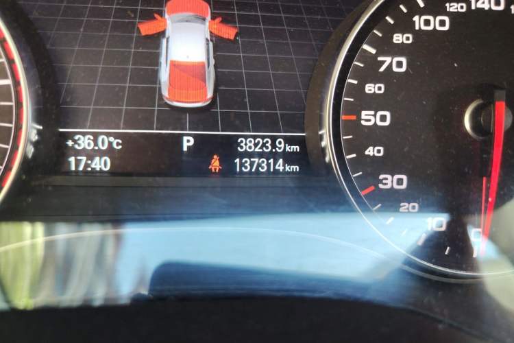 Used Audi A7 2012 2.8FSI quattro Ambition model Odometer Close Up