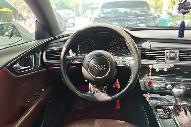 Used Audi A7 2012 3.0TFSI quattro Comfort Edition Steering Wheel