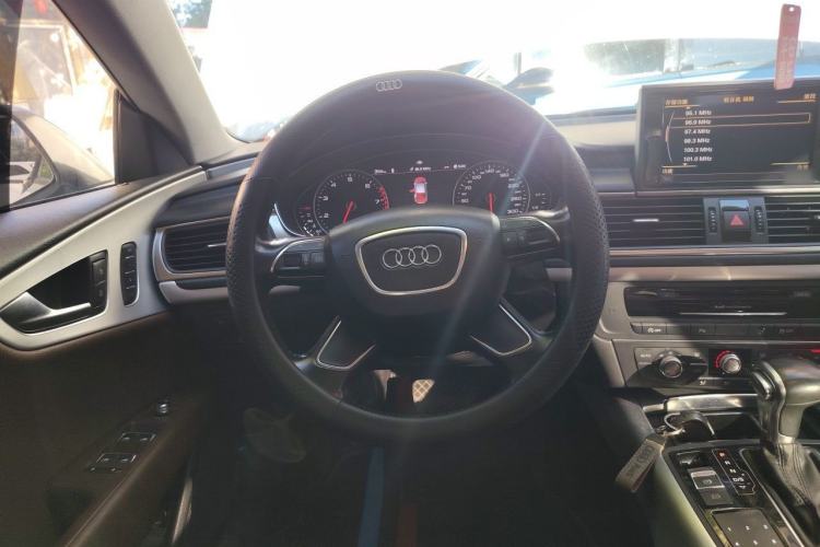 Used Audi A7 2012 2.8FSI quattro Ambition model Steering Wheel