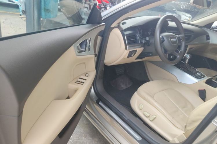 Used Audi A7 2012 2.8FSI quattro Ambition model Driver Seat