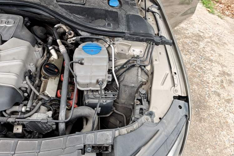 Used Audi A7 2012 3.0TFSI quattro Comfort Edition Engine Bay Left