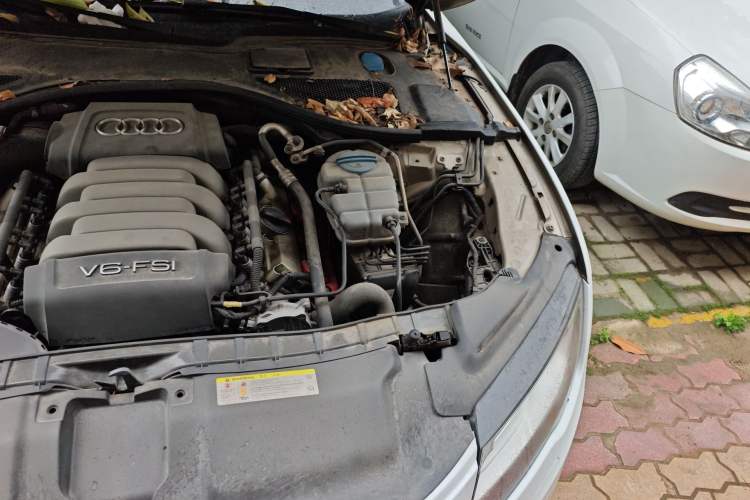 Used Audi A7 2012 2.8FSI quattro Ambition model Engine Bay Left