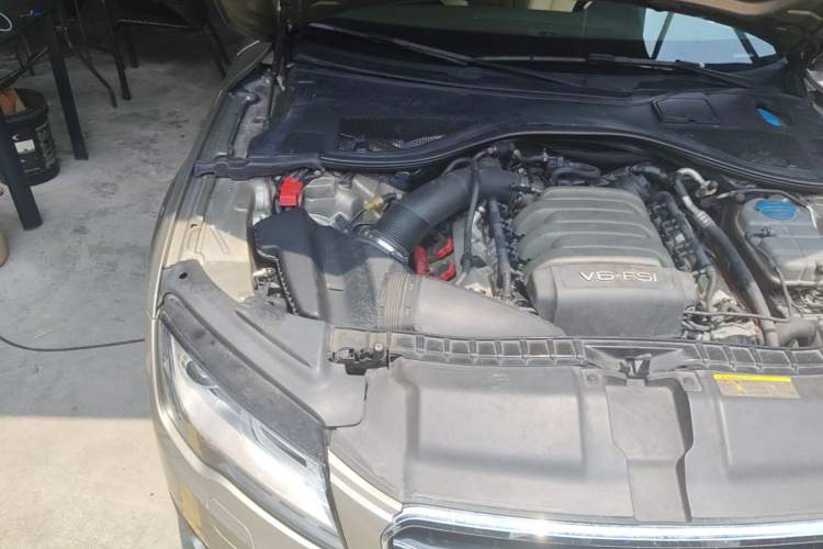 Used Audi A7 2012 2.8FSI quattro Ambition model Engine Bay Right