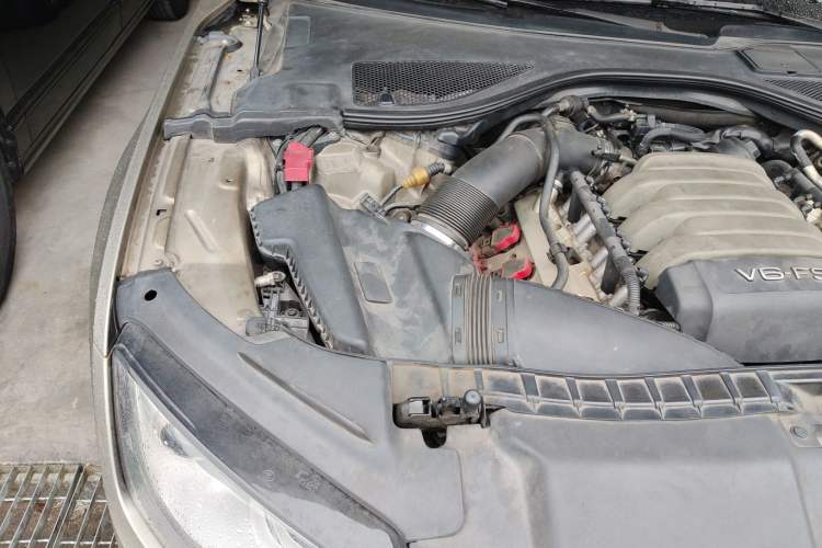 Used Audi A7 2012 2.8FSI quattro Ambition model Engine Bay Right