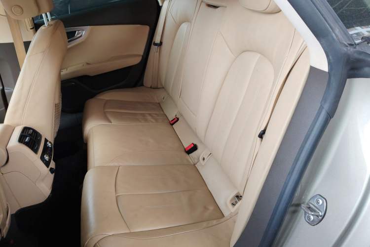 Used Audi A7 2012 2.8FSI quattro Ambition model Left Rear Seat