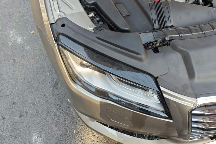 Used Audi A7 2012 2.8FSI quattro Ambition model Right Front Headlight