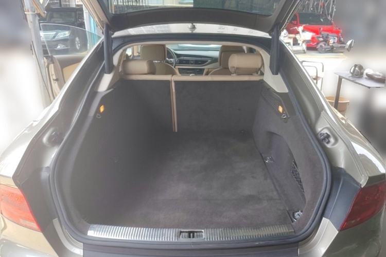 Used Audi A7 2012 2.8FSI quattro Ambition model Trunk
