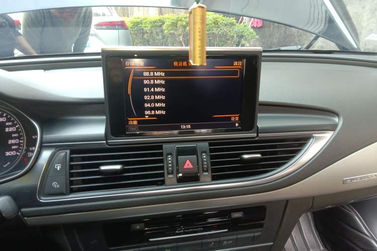 Used Audi A7 2013 35 FSI quattro Ambition Edition Audio And AC Panel