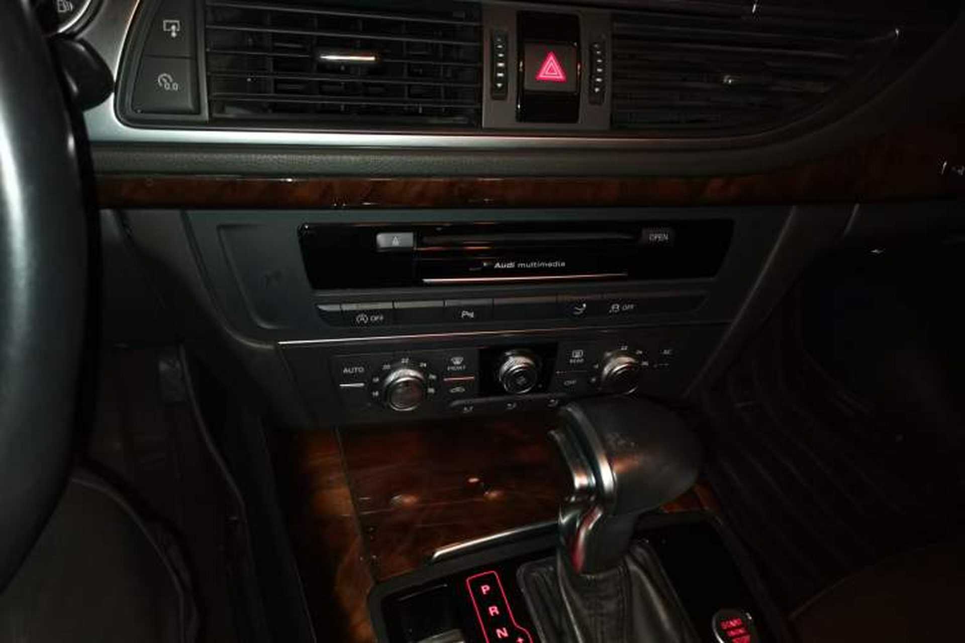 Used Audi A7 2013 50 TFSI quattro Comfort trim Audio And AC Panel