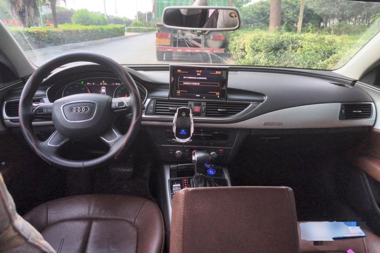 Used Audi A7 2013 35 FSI quattro Ambition Edition Center Console