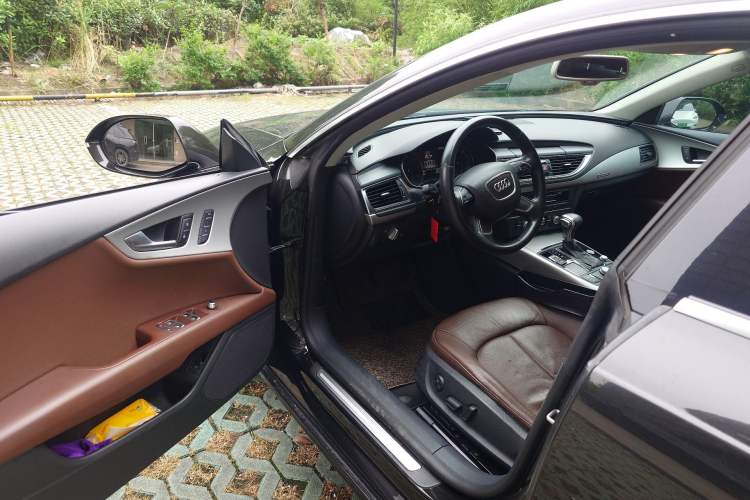 Used Audi A7 2013 35 FSI quattro Ambition Edition Driver Seat