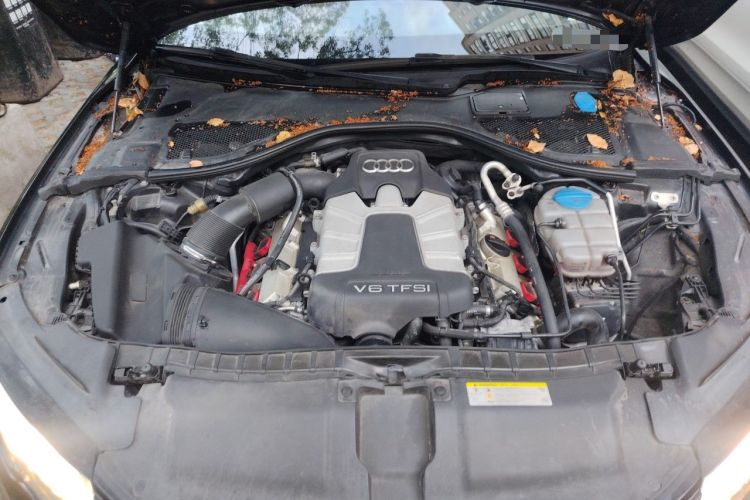 Used Audi A7 2013 50 TFSI quattro Comfort trim Engine Bay